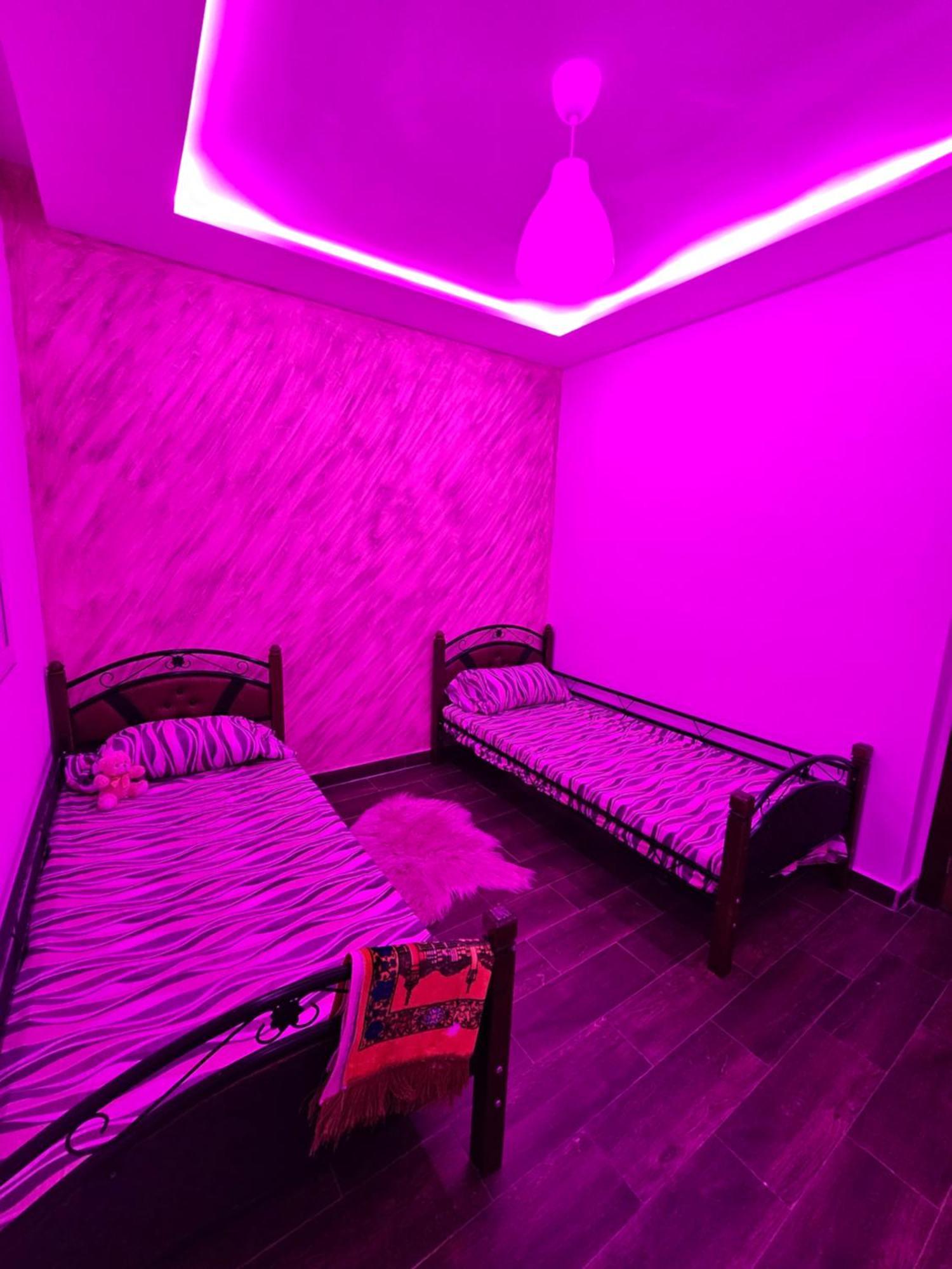 公寓 Pink House